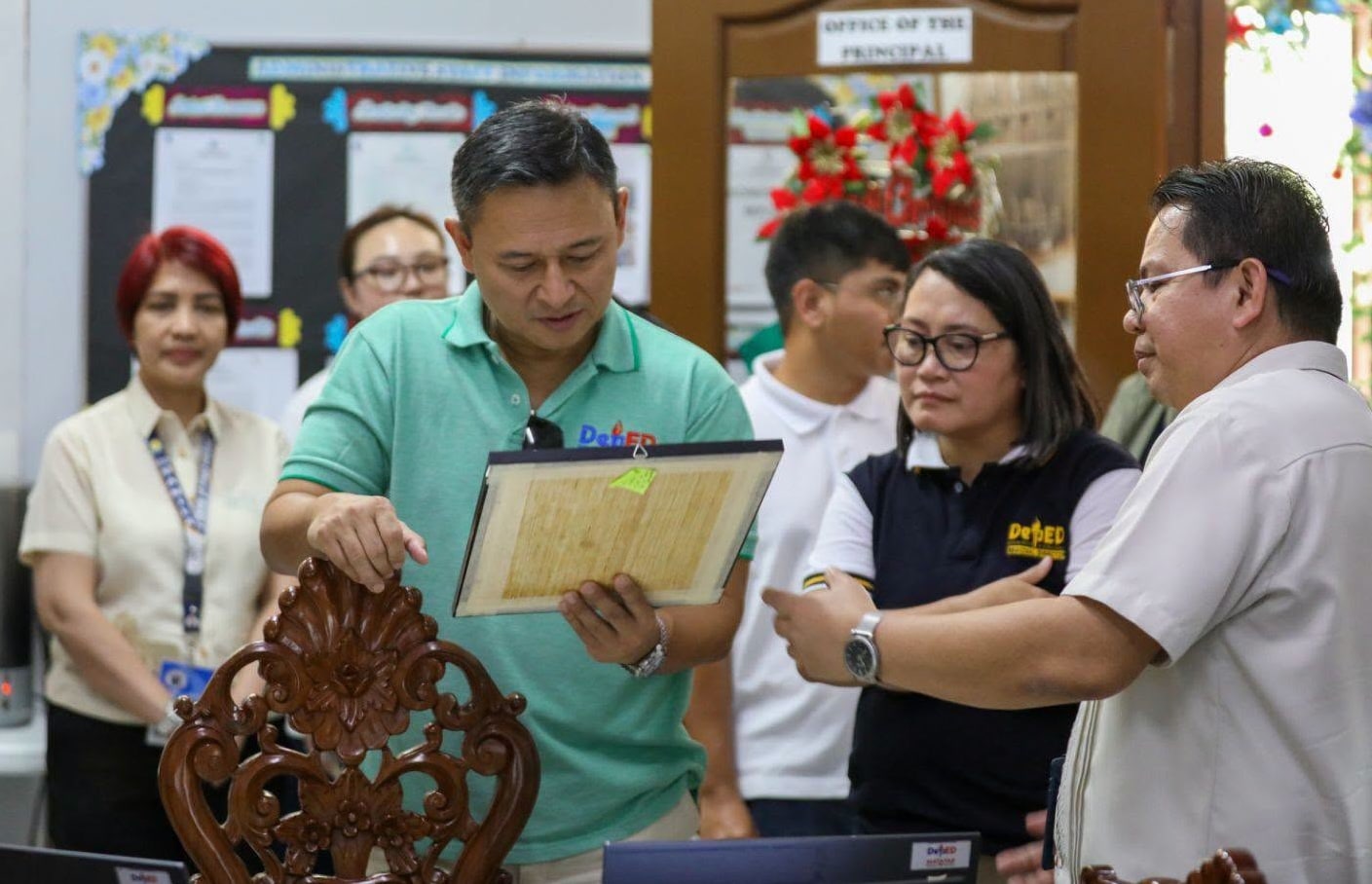 Education chief visits Manila school with perfect safety record