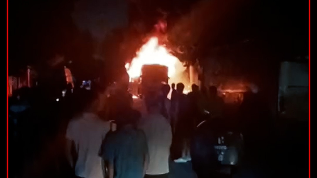 Private hostel bus engulfed in flames in Greater Noida