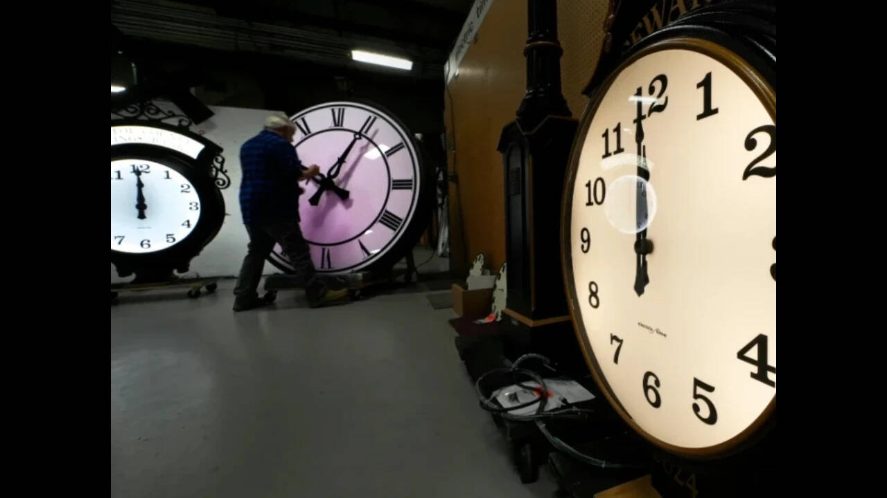 Daylight Saving Time ends tonight; spring forward returns in 2027