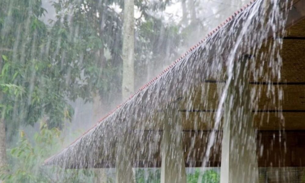 Meteorology department warns of heavy rainfall across island next week