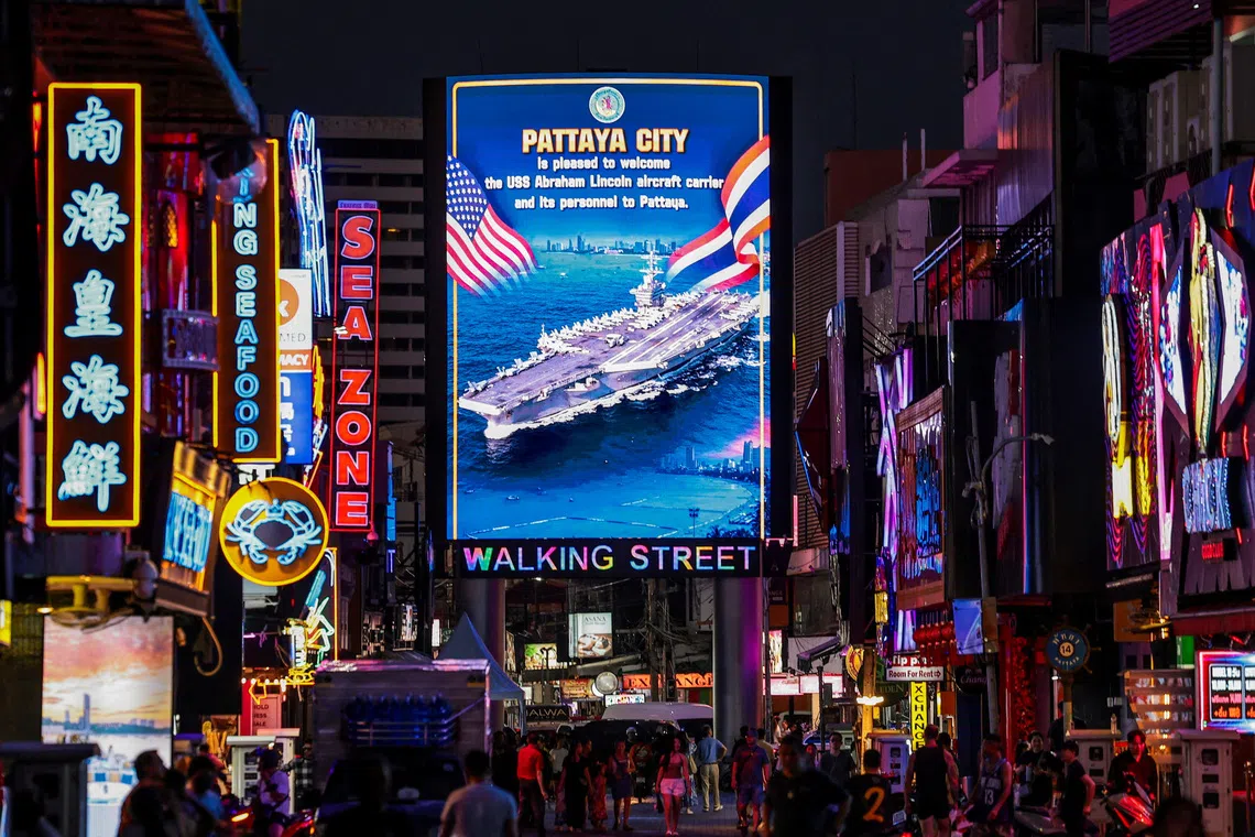 USS Abraham Lincoln departs Thailand after five-day port call