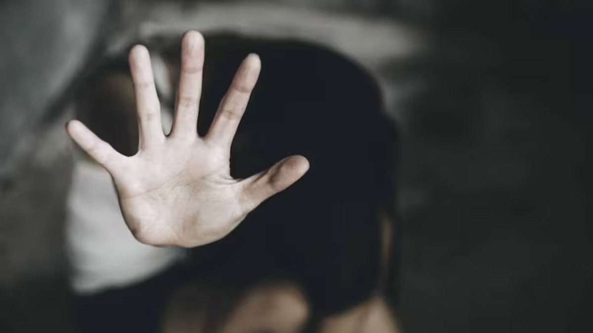 Sindh court orders return of abducted Hindu sisters to parents