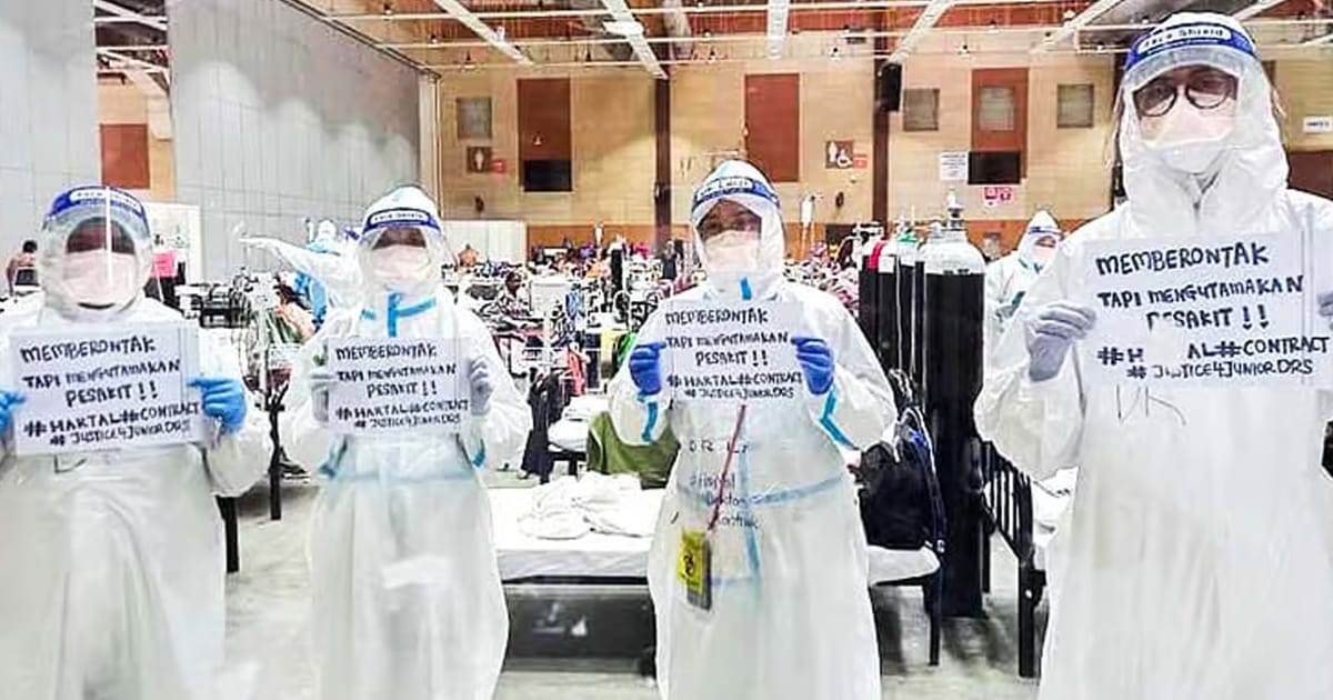 Kumpulan Doktor Kontrak Sambut Tawaran Jawatan Tetap