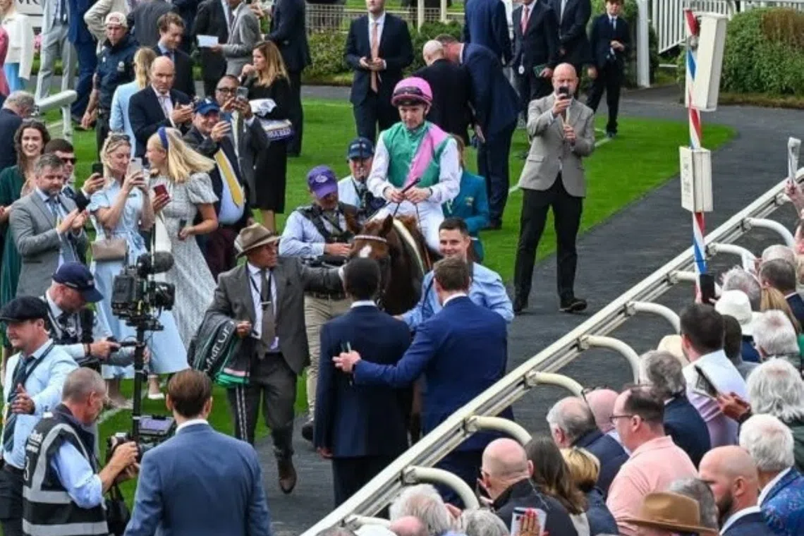 Juddmonte-owned Item claims prestigious Juddmonte International Stakes