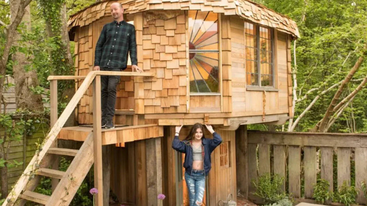 Girl's £500 gift inspires father to build award-winning mushroom house