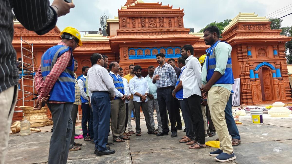 Telangana ensures free power supply for Ganesh Pandal festivities