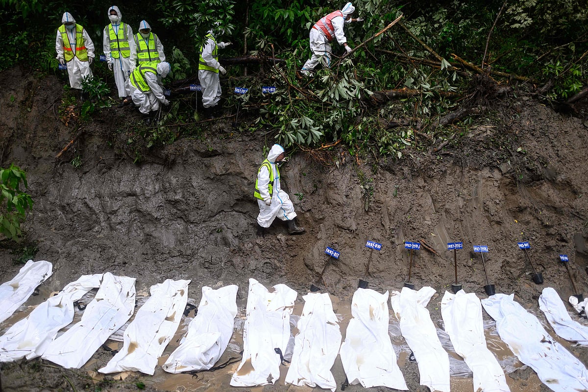 Death toll exceeds 1,000 in China-Nepal flooding catastrophe