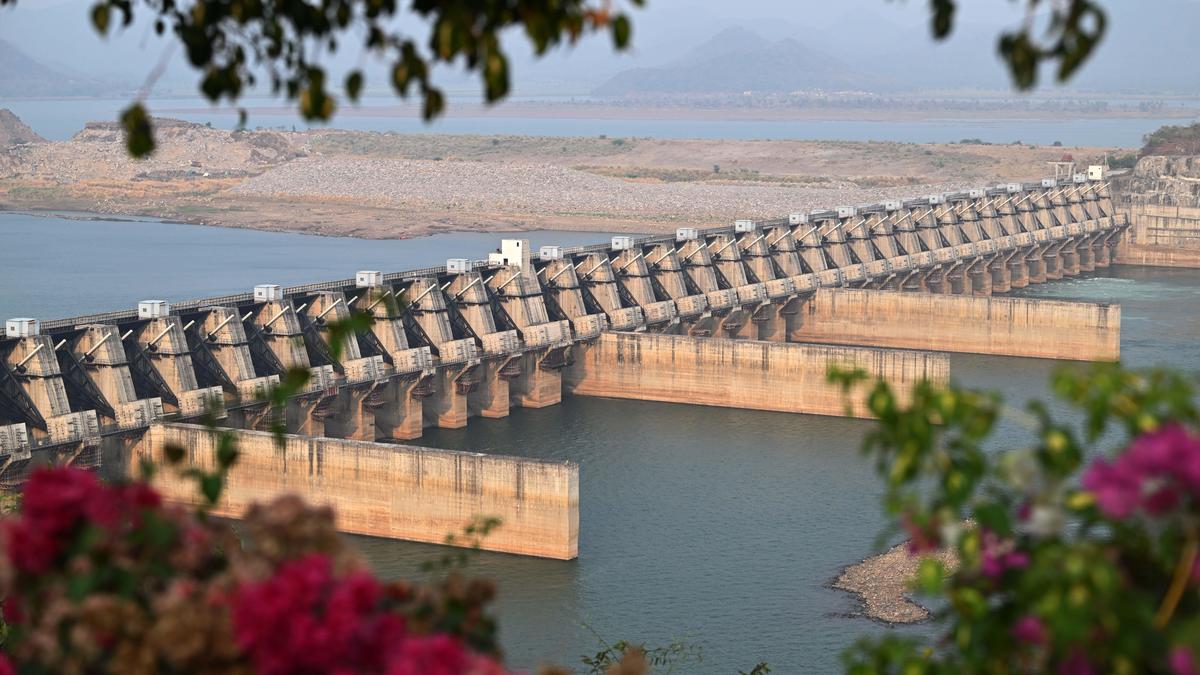 गोदावरी-कावेरी लिंक परियोजना विवाद में, बीआरएस को षड्यंत्र का संदेह