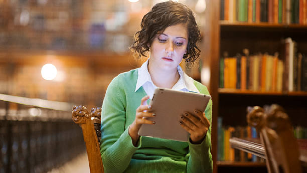 US libraries evolve into budget-friendly service hubs as memberships surge