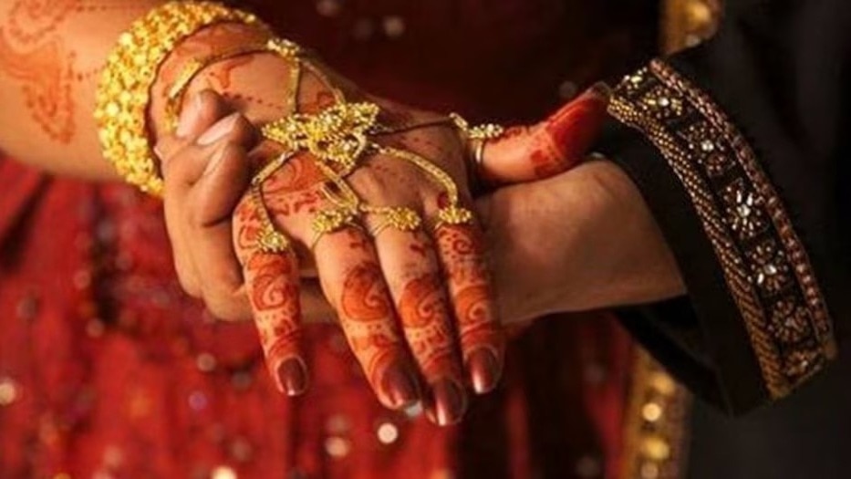 Tamil Nadu unveils marriage benefit scheme with gold coins, silk sarees