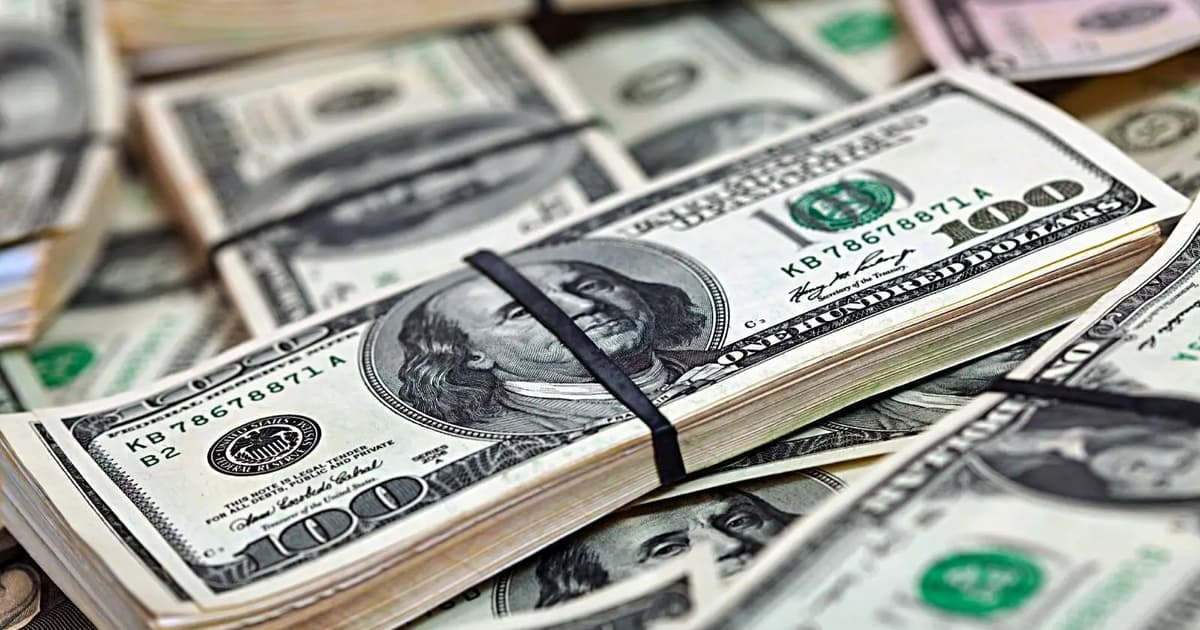 Dolar AS Tetap Lemah Meskipun Jangkaan Kenaikan Kadar Fed Meningkat