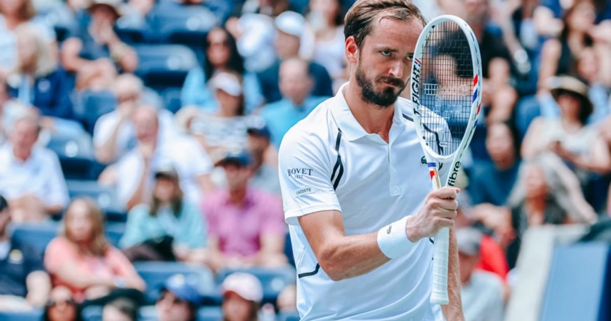 Medvedev claims Hangzhou Open title with victory over Rublev