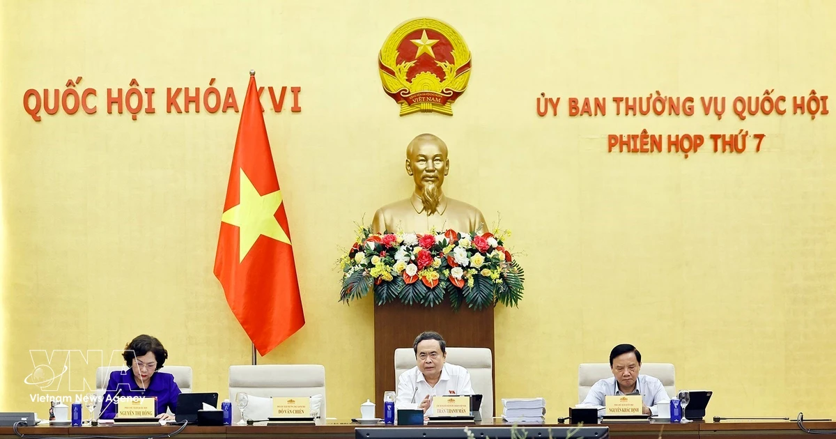 Ủy ban Thường vụ Quốc hội thảo luận dự luật sửa đổi luật nhà ở và kinh doanh bất động sản