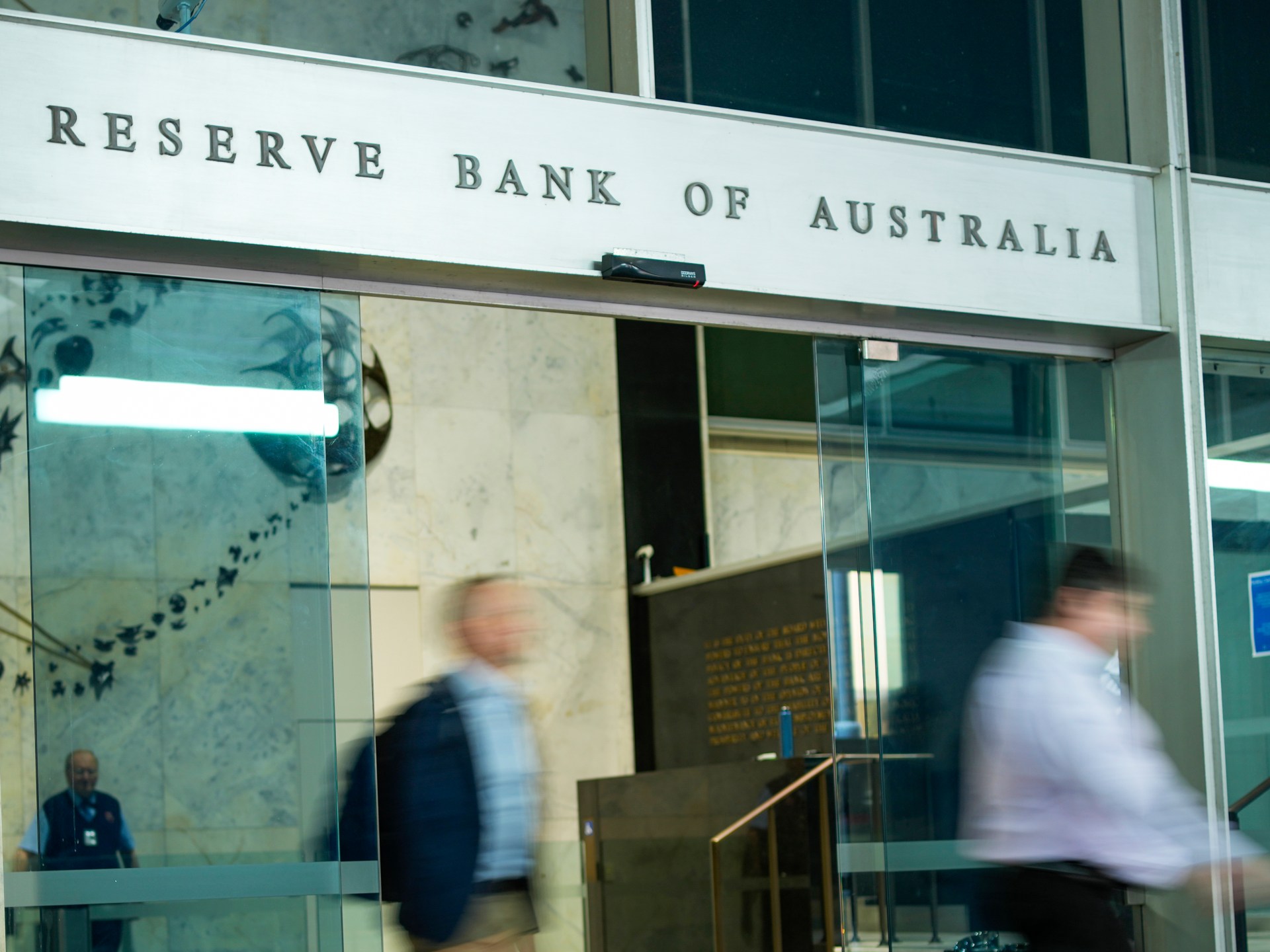 Australian Central Bank Raises Rates to 15-Year Peak as Inflation Persists
