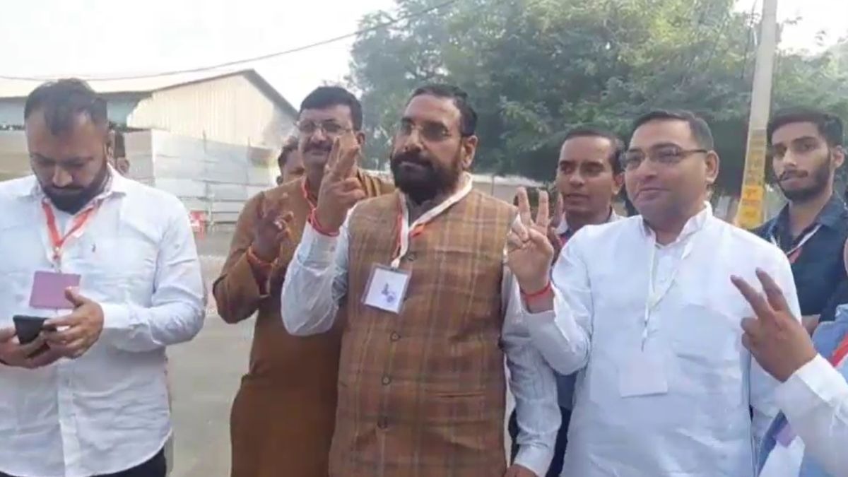 BJP's 'Guru Ji' wins Agra graduate MLC seat again, defeats SP rival