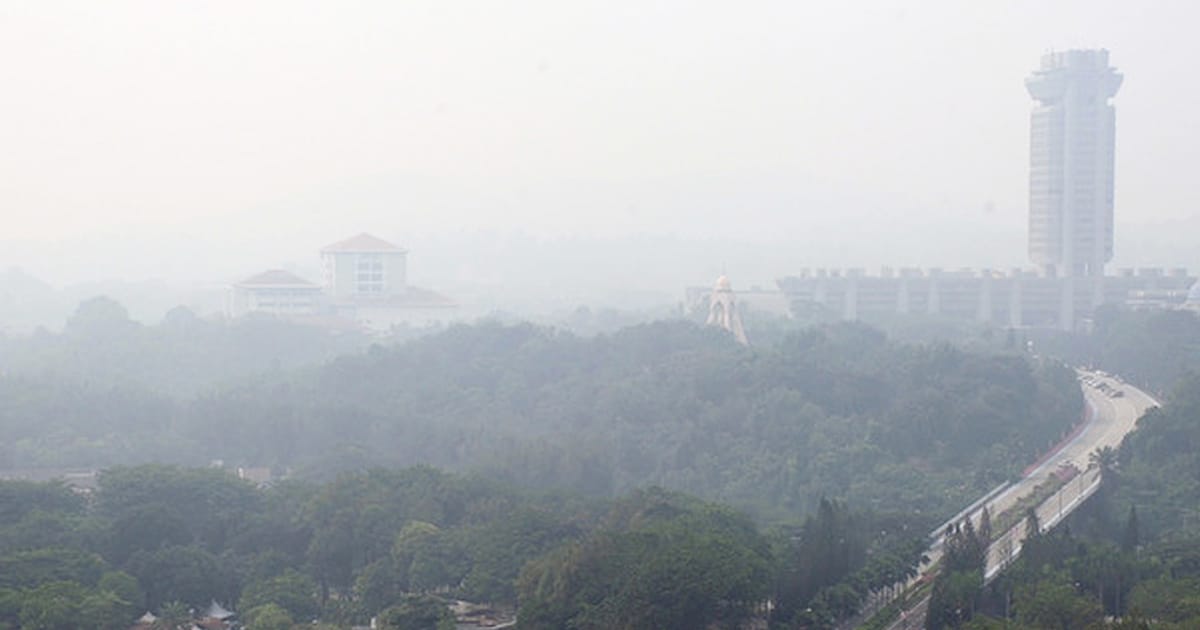 Sarawak enjoys clear skies as peninsula grapples with air pollution