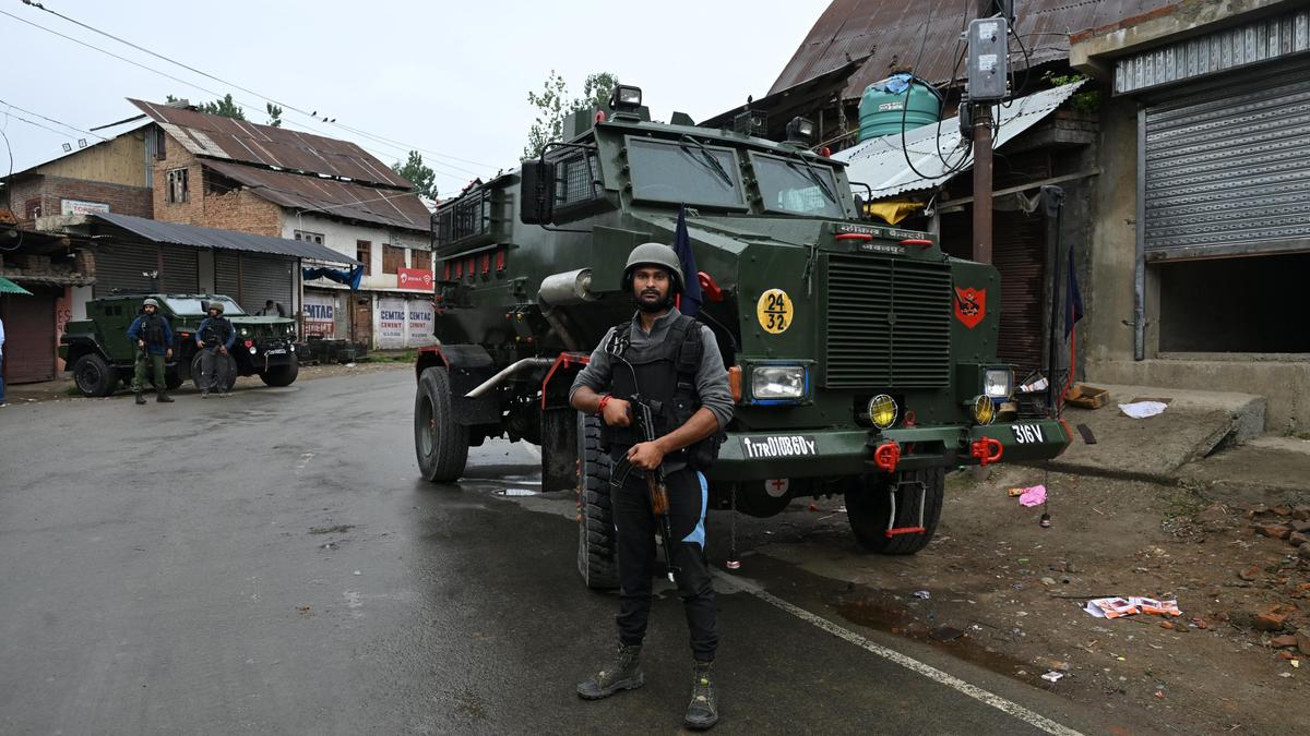 Gunfight erupts as forces pursue militants in Udhampur