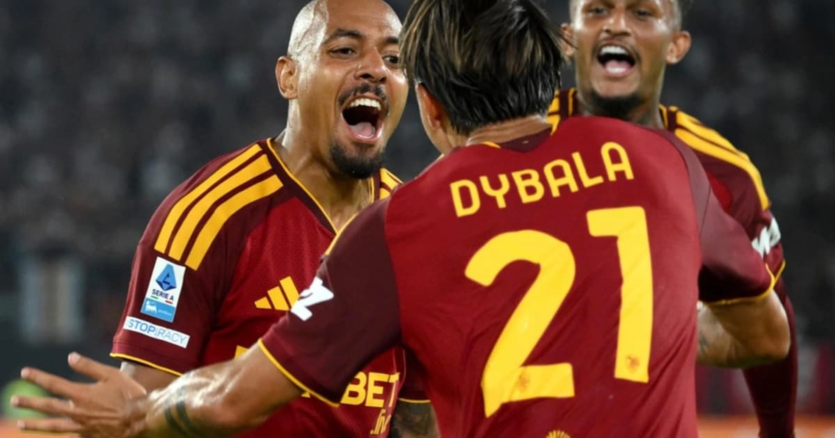 Malen hat-trick lifts Roma to Serie A summit with dominant win