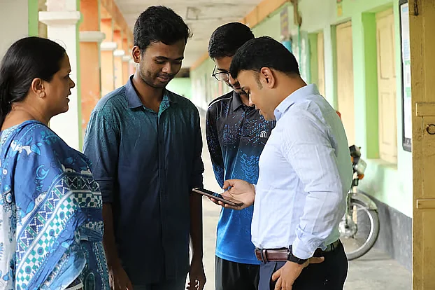 Dhaka Board Records Highest HSC Pass Rate; Barishal Struggles