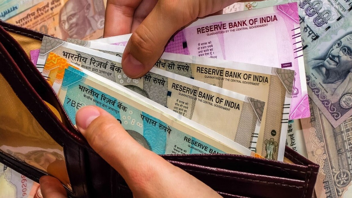 Indian Railways Denies Reports of ₹41,000 Bonus for Staff