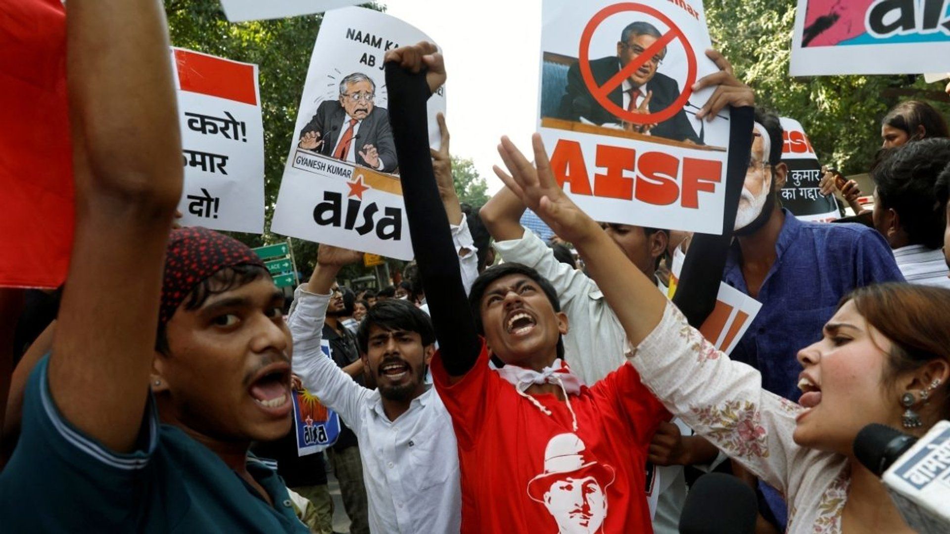 Youth movement targets India's election chief amid political pressure