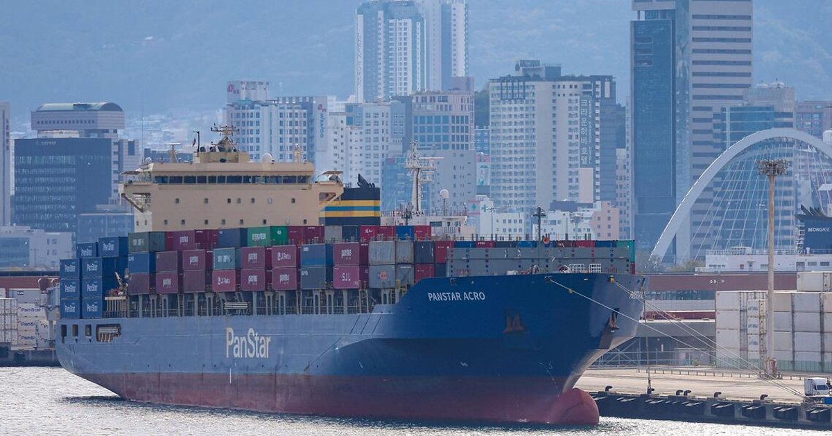 Seoul charts Arctic shipping course despite mounting commercial obstacles