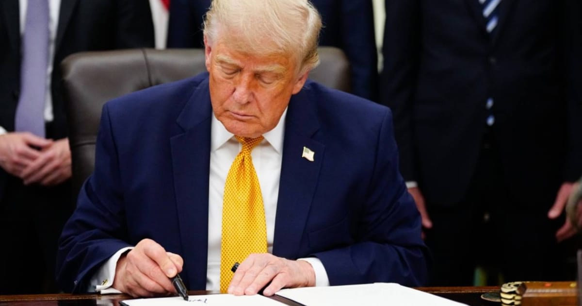 Trump threatens to double auto tariffs targeting Canada