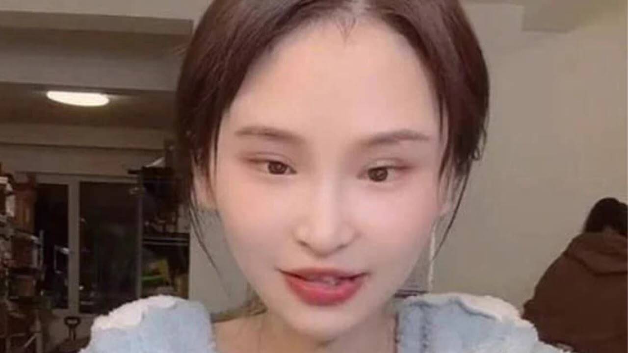 Chinese Mukbang Creator Dies at 24 Amid Health Crisis Concerns
