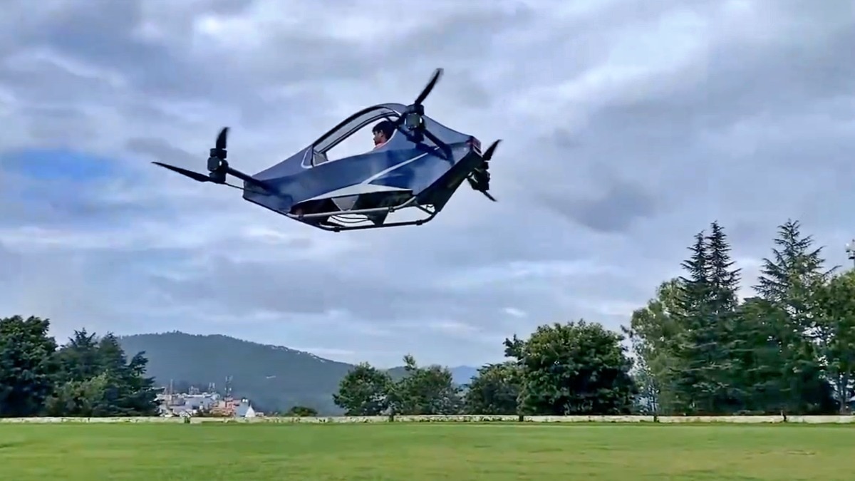 BA graduate builds electric flying car prototype without formal engineering degree