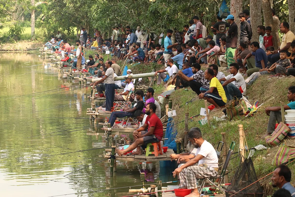 মৎস্য শিকার: পেশা এবং আবেগের ছবি তোলা