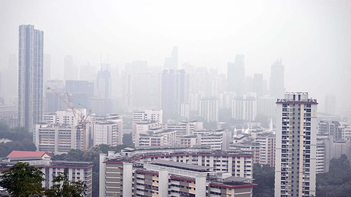 Singapore's Air Quality Plummets Ahead of Formula One Race