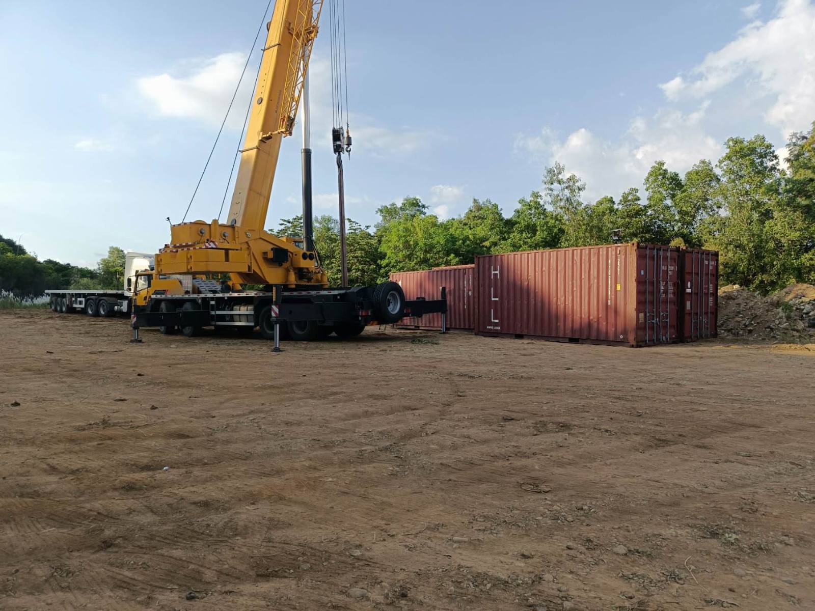 Authorities seize P146 million in suspected smuggled cigarettes at Zambales port