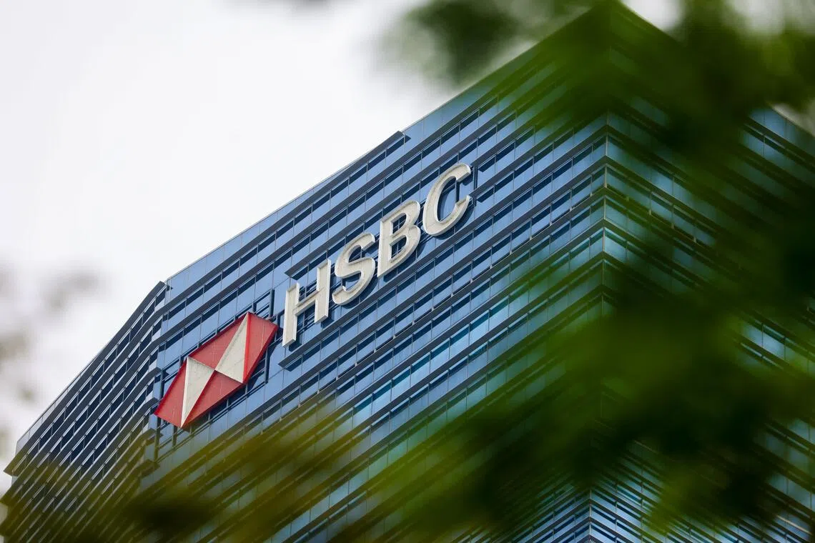 HSBC Eyes Singapore Unit Restructure to Streamline Business