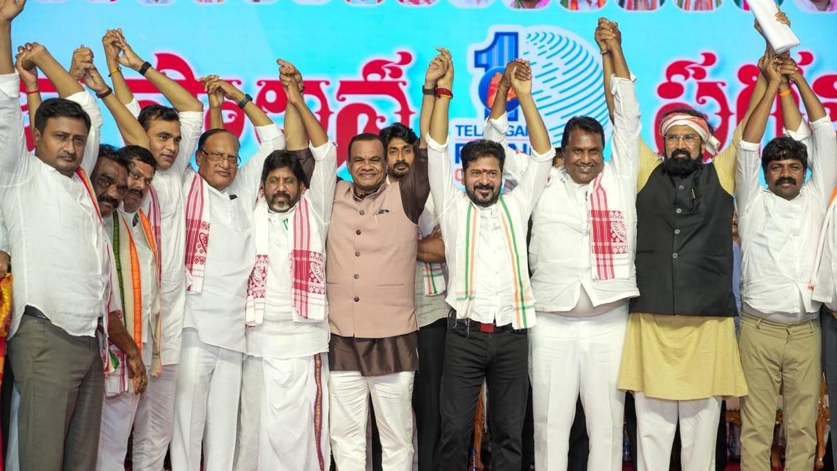 Telangana CM invites Opposition to debate on government performance