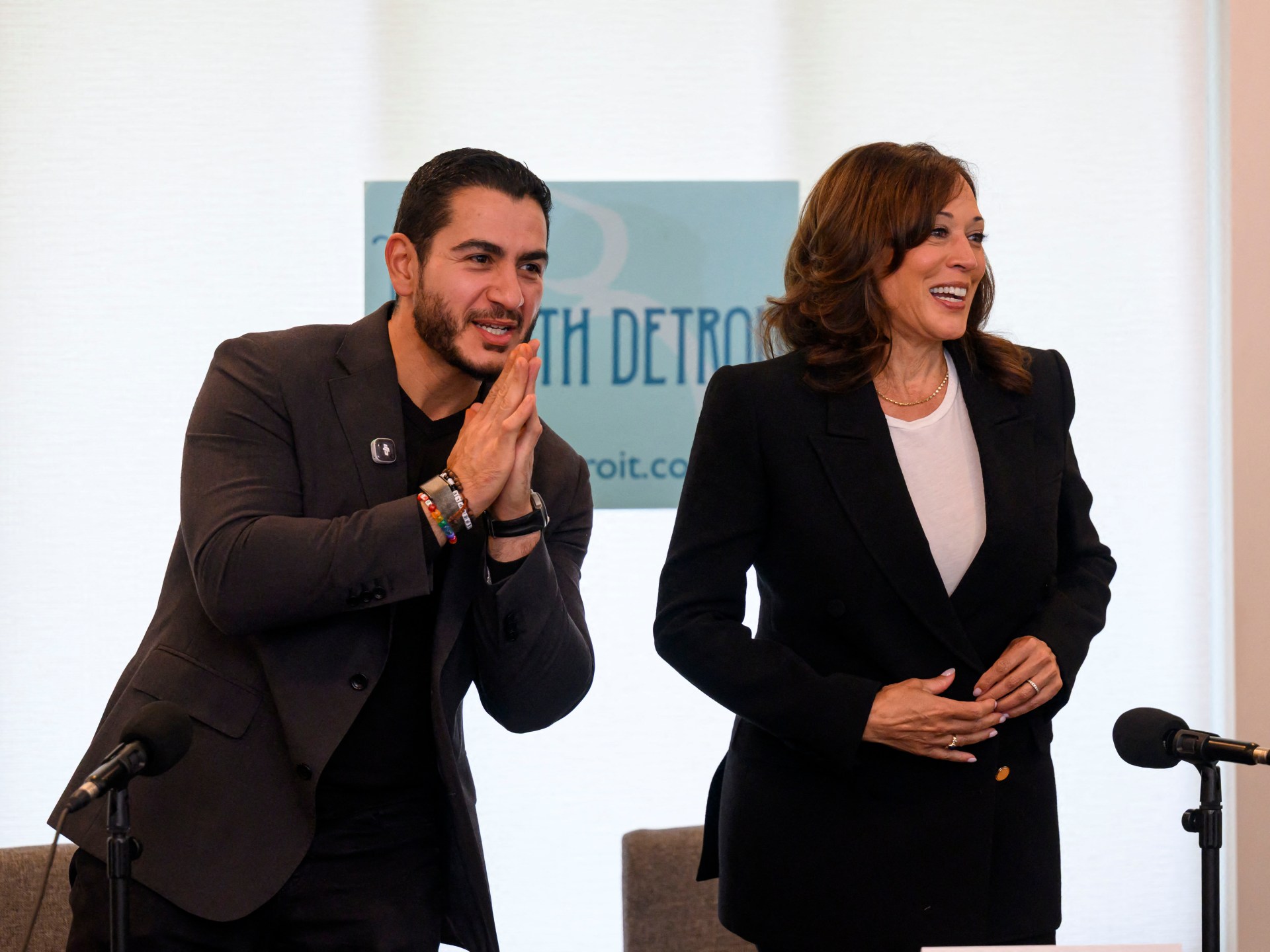 Harris campaigns in Michigan to solidify Democratic support