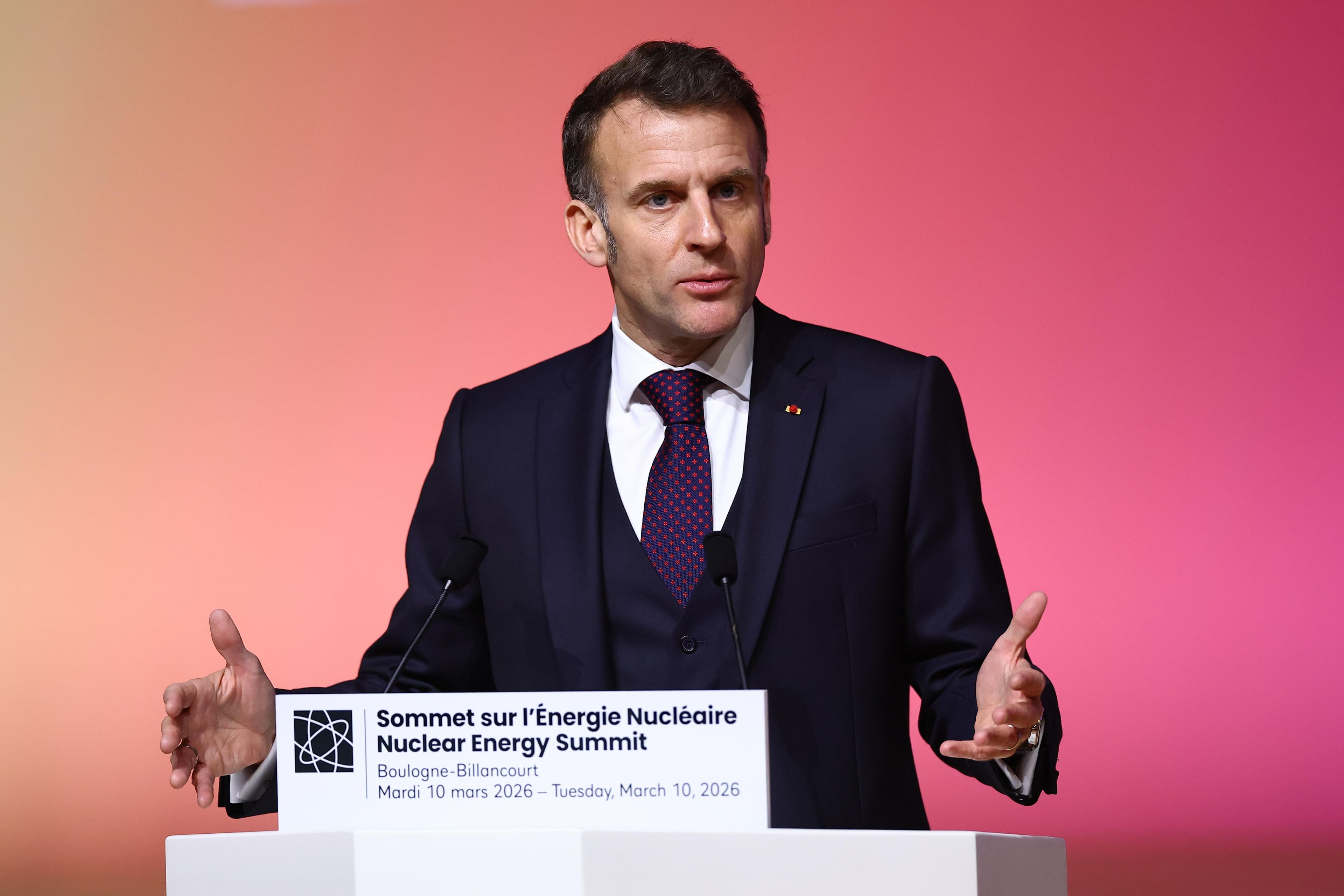 French shooting leaves one dead, five wounded; Macron condemns attack