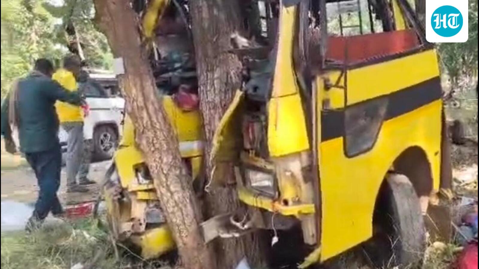 छत्तीसगढ़ में बस दुर्घटना में छह की मौत, 40 घायल