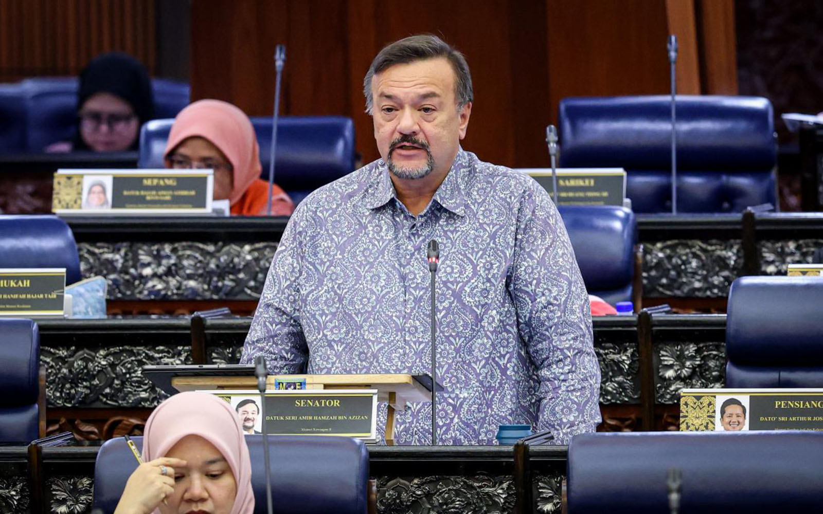 Kementerian Kewangan Alihkan Dana Program Lain untuk Jalan Luar Bandar