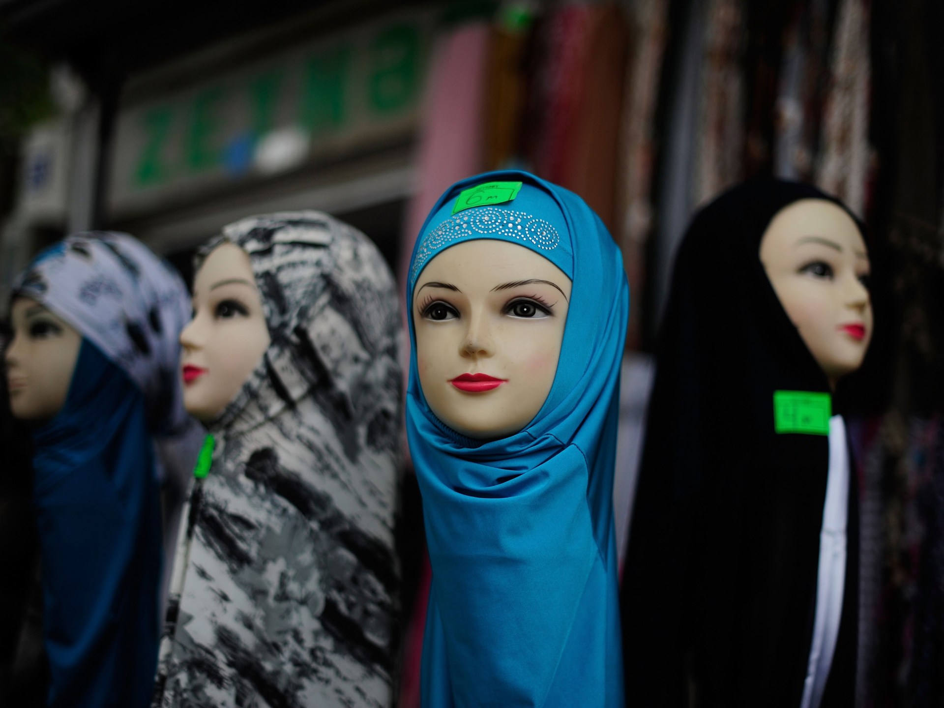 Azerbaijan enforces school hijab restrictions amid growing public backlash