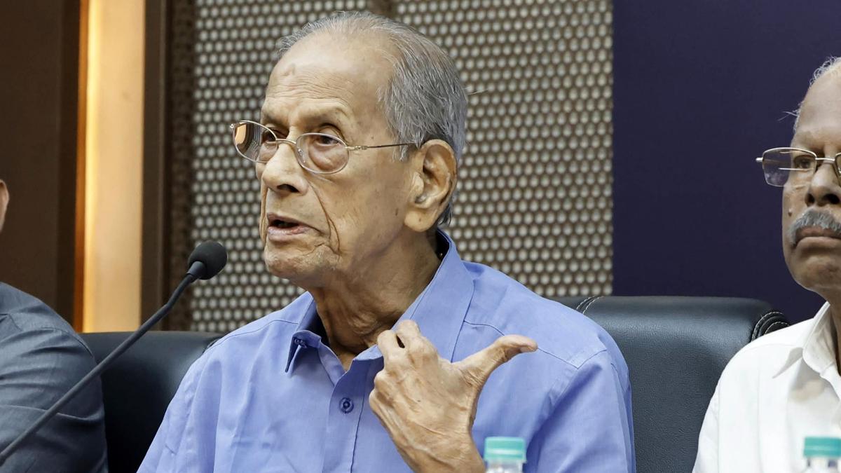 Sreedharan urges Kerala to override panel's objections on rail project