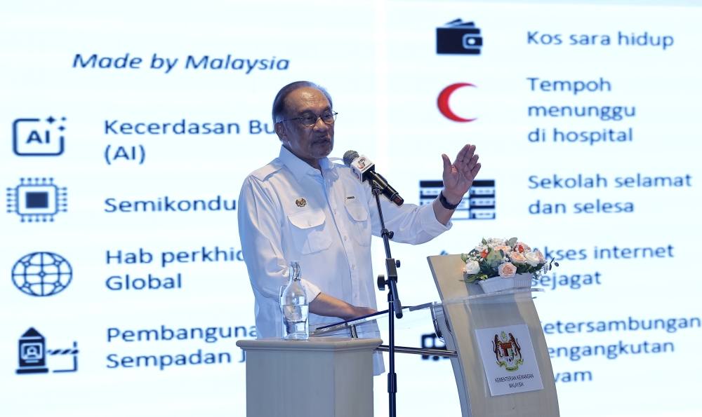 Anwar Challenges Claims That 1MDB Debts Fully Settled