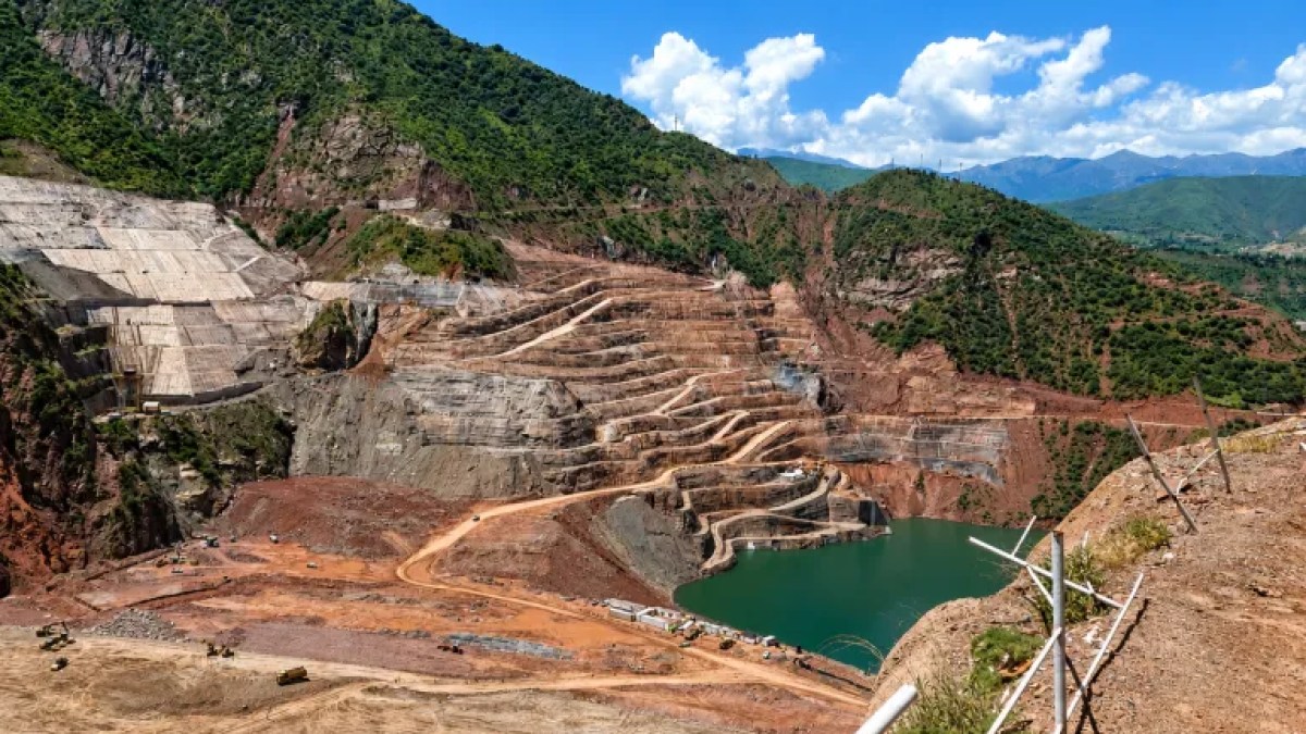 Tajikistan's growth masks vulnerabilities in debt-dependent economy