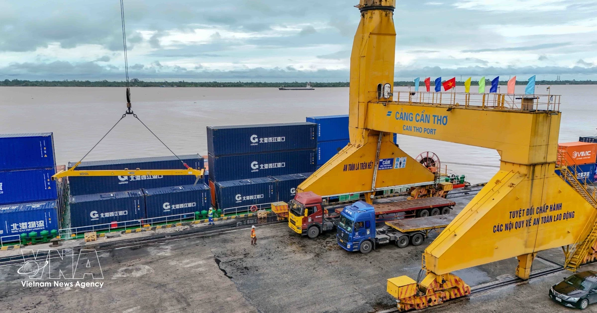 UOB nâng dự báo tăng trưởng GDP Việt Nam năm 2026 lên 9,2%