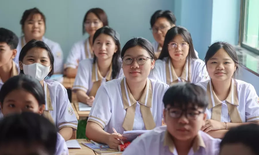 Ho Chi Minh City to establish schools with university-level English standards