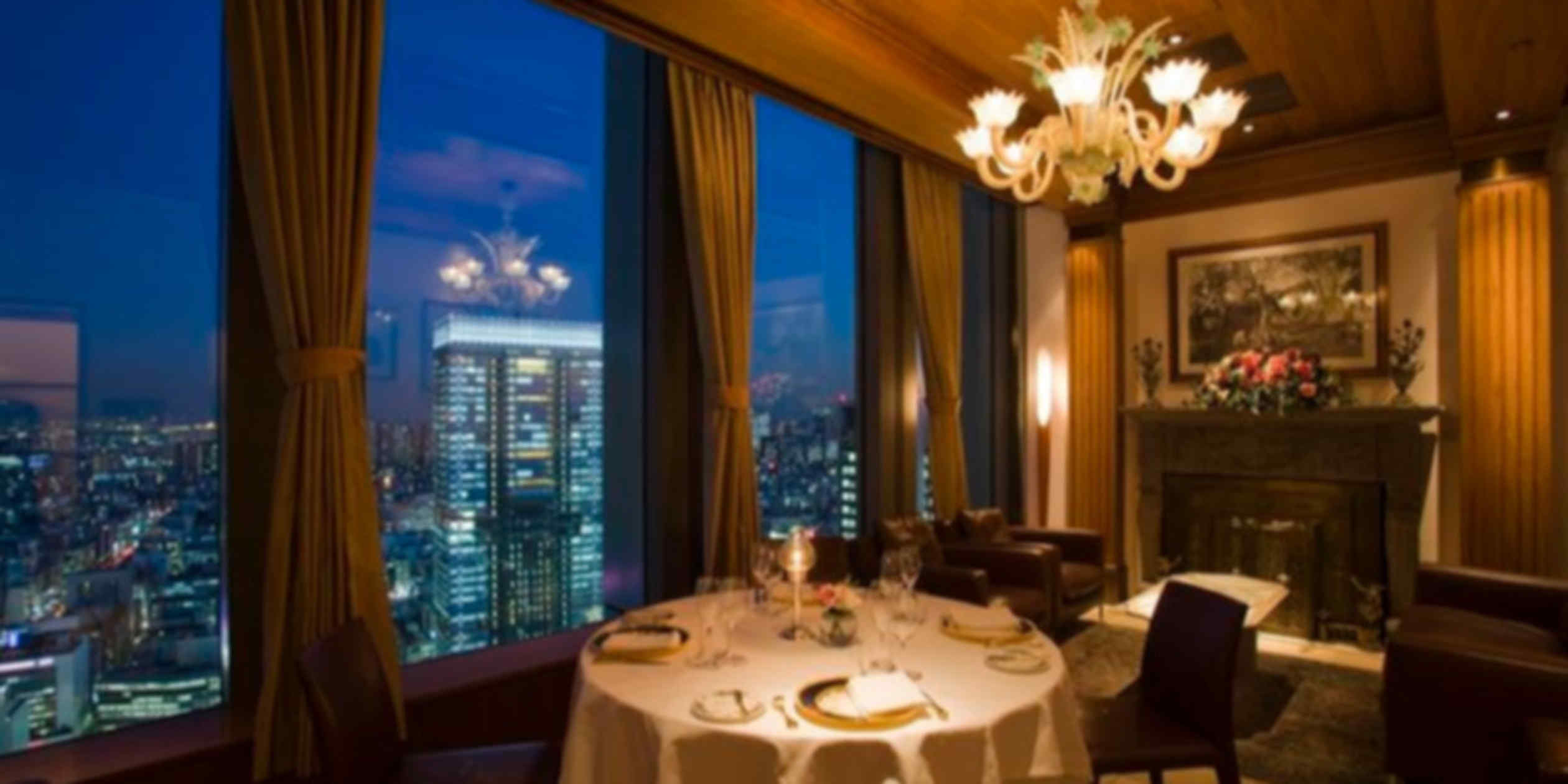 Japanese megabanks offer lifestyle rewards to attract retail savers