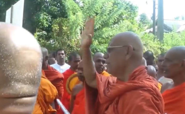 Buddhist monks stage protest at Embilipitiya religious institution