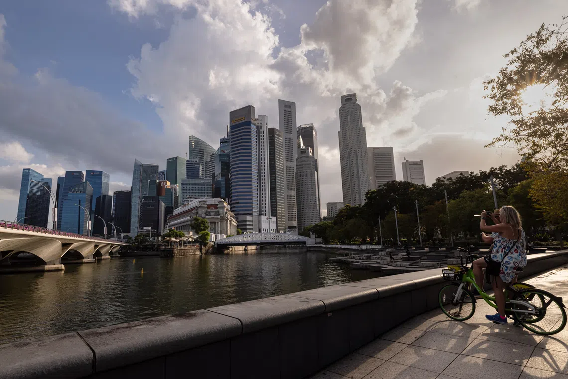 Singapore equities poised for broad-based earnings growth next year
