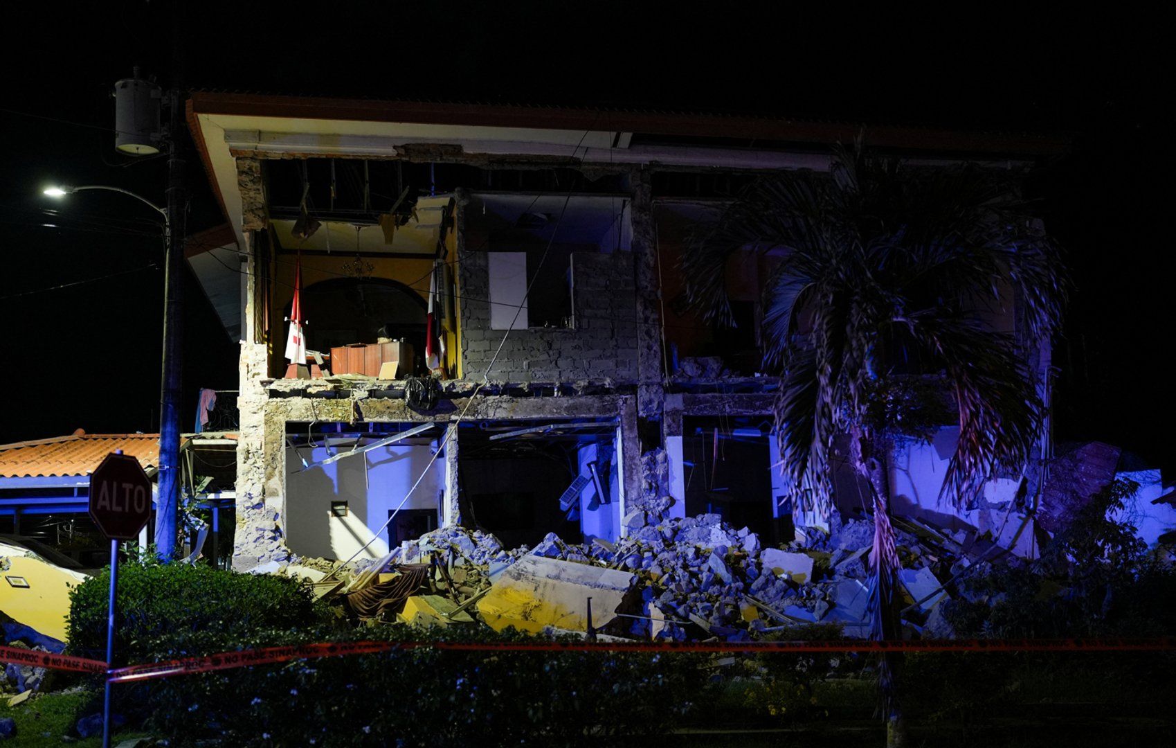 Panama declares disaster after successive southern earthquakes
