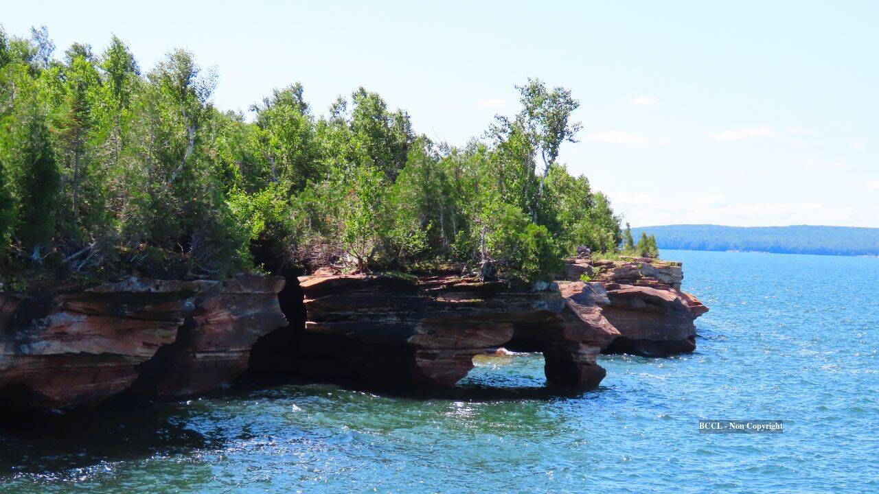 Wisconsin's Apostle Islands Bid for National Park Status