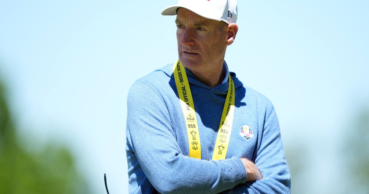 Furyk vows overhaul of US Ryder Cup strategy after foursomes struggles
